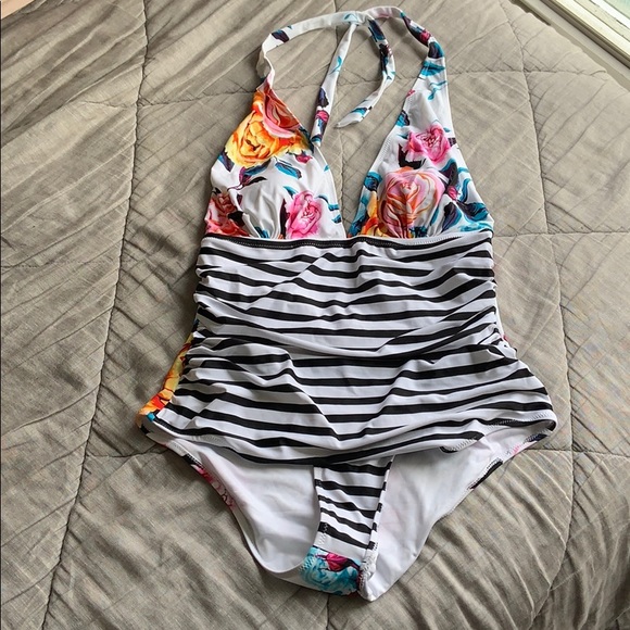 Cupshe Other - One Piece Bathing Suit